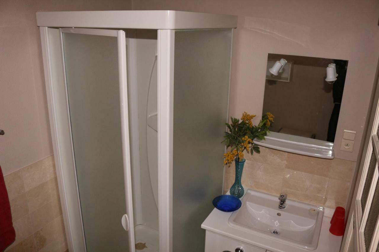 Studio Elisabeth Apartment บรูจส์ ภายนอก รูปภาพ