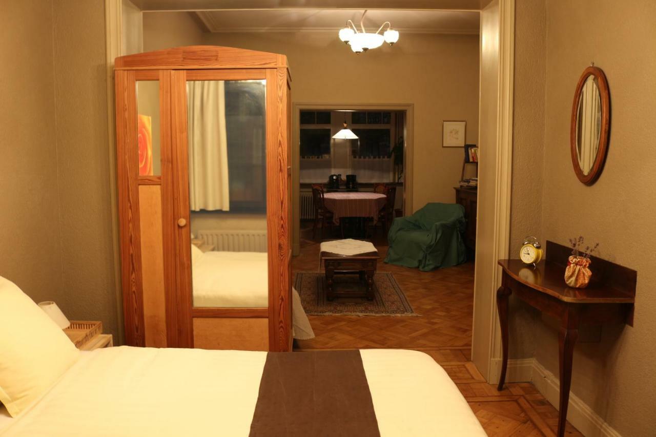 Studio Elisabeth Apartment บรูจส์ ภายนอก รูปภาพ
